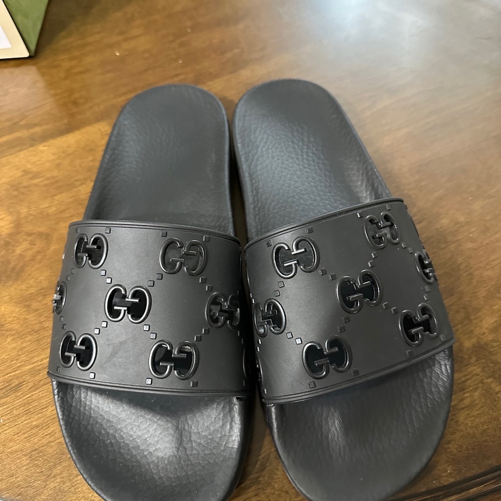 Gucci slides - Picture 2 of 4
